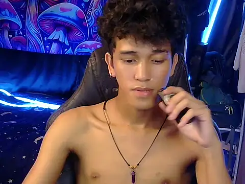 hugekenbigcock