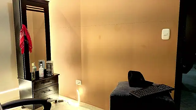 Madaroemae - Male webcam sex chat