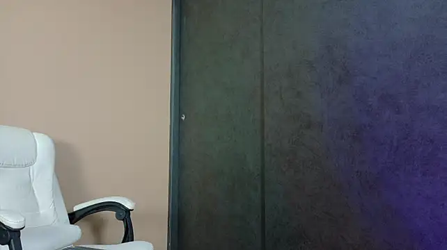 eren_jeager (M twink) - MAKE ME CUM