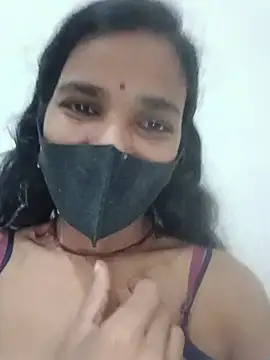 Desi_Couple_P live cam on StripChat