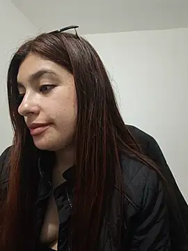 cutetemari live cam on StripChat