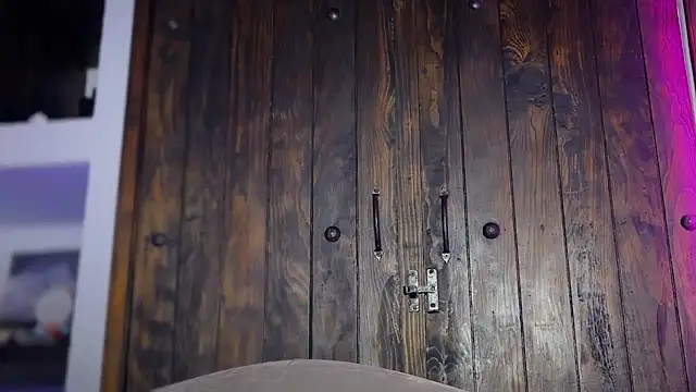 mcklister_kinky_feets