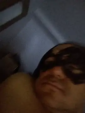 NylonBooyy live cam on StripChat