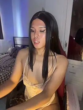 Plaxxxtique live cam on StripChat