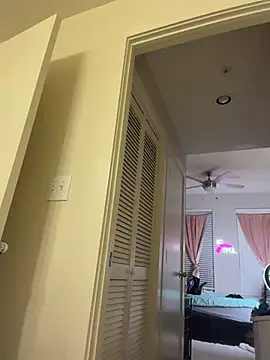 TilaTotti live sex cam