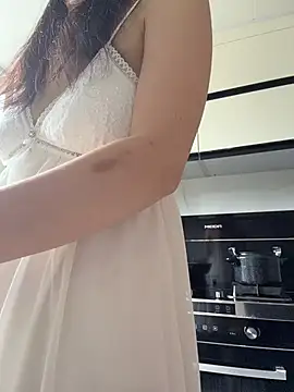 cici-2026 (F milf) - 国王控制十分钟
