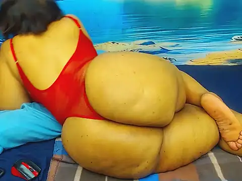 brookylynbrownxx (F mature) - SHOW TITS