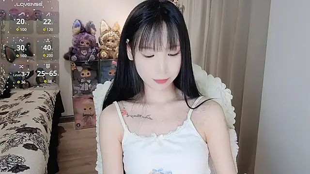 M-OTT_ live cam on StripChat