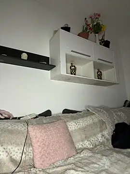 Fiebie_licious_ live cam on StripChat