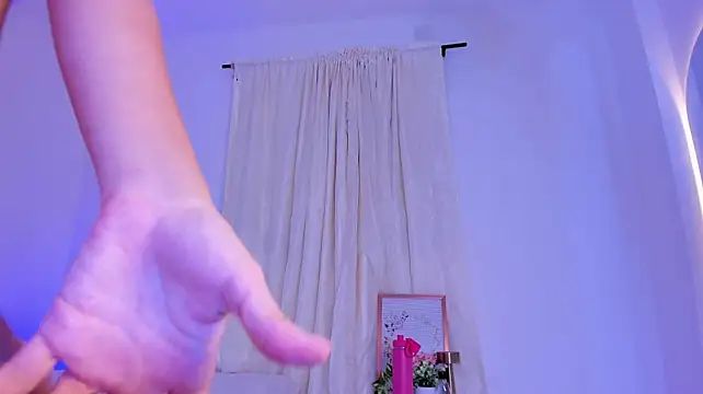 ninaht (F teen) - DILDO BIG 20 CM IN ASS🥵😈