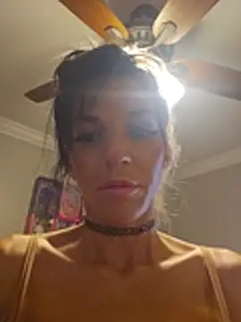 lil_jiggly (F milf) - Showertime with small ticket price
