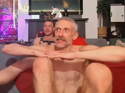 your-new-hoT-uncle webcam