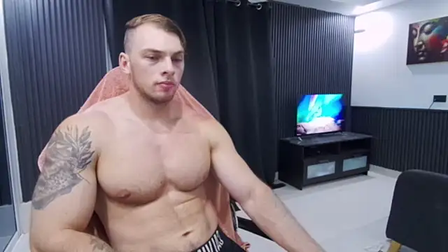 yourhotgreg (M young) - Flex OIL SHOW