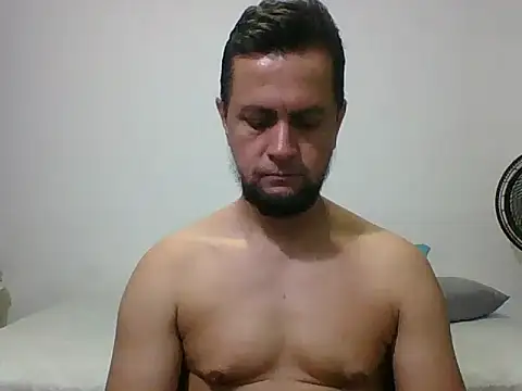 TRIISTAN_KING10 live cam on StripChat
