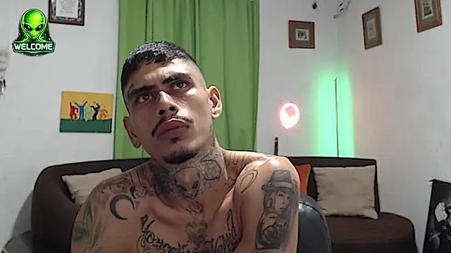 alpha_zom (M young) - CUM EXPLOSION SHOW 👽🍆