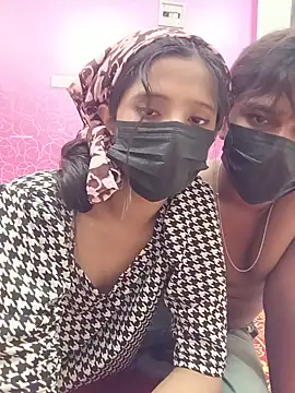 romantic_couple1 live cam on StripChat