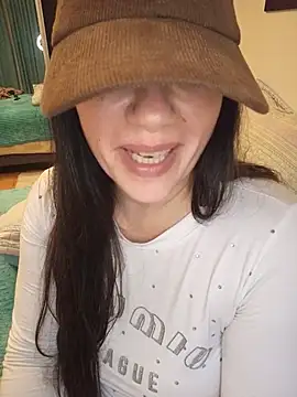 Amarteverdaderamente live cam on StripChat