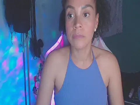 shayna_cute live cam on StripChat