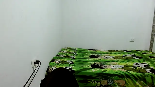estefania224 live webcam