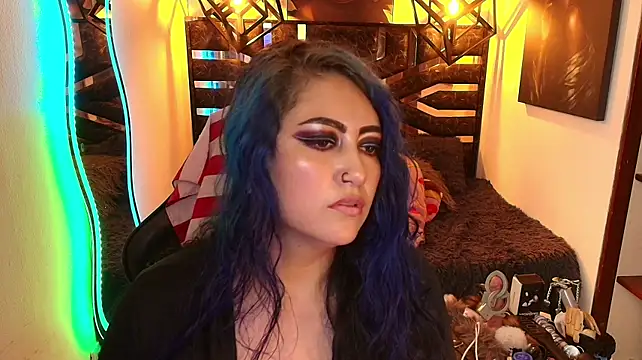 scarleth_blue webcam