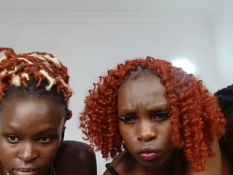 malia_baby2 live webcam