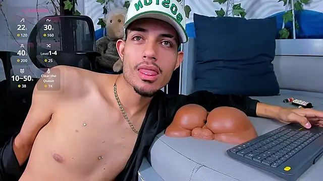 ItsZairen live cam on StripChat