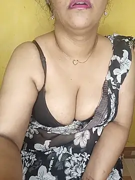 Love_me_7 live cam on StripChat