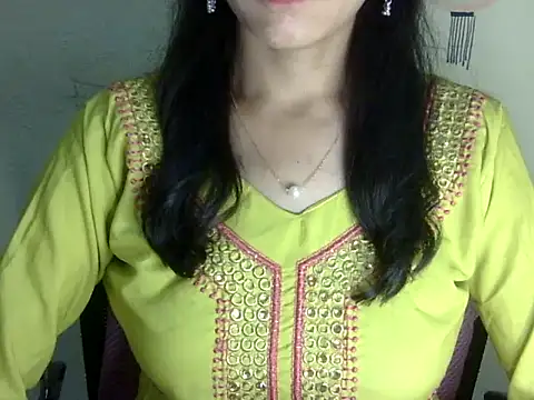 Shazi_1 live cam on StripChat