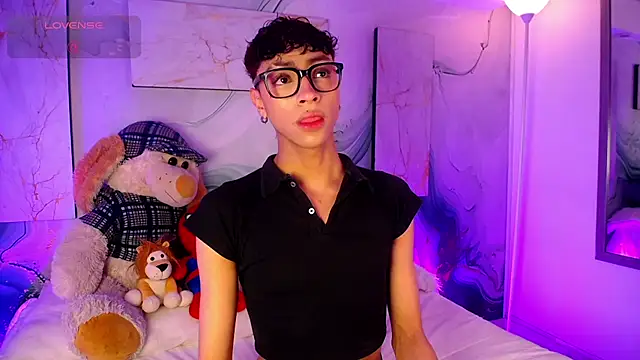 Owen_JP live cam on StripChat