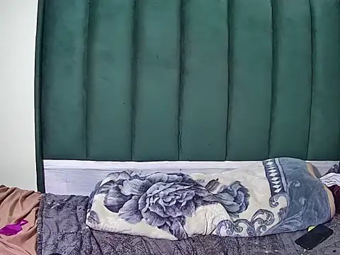 ThickBlackPussy24 live cam on StripChat