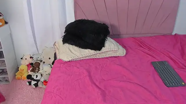 CinthiaCollins live cam on StripChat