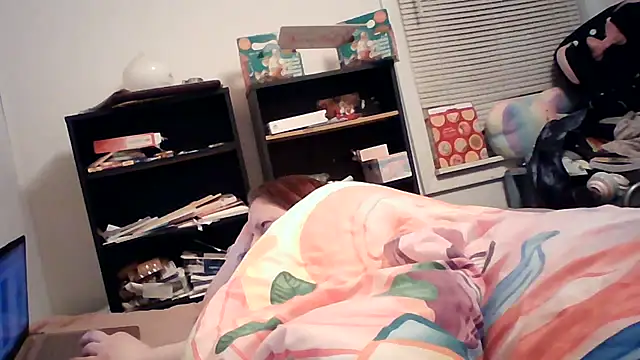 starlight1983 live cam on StripChat