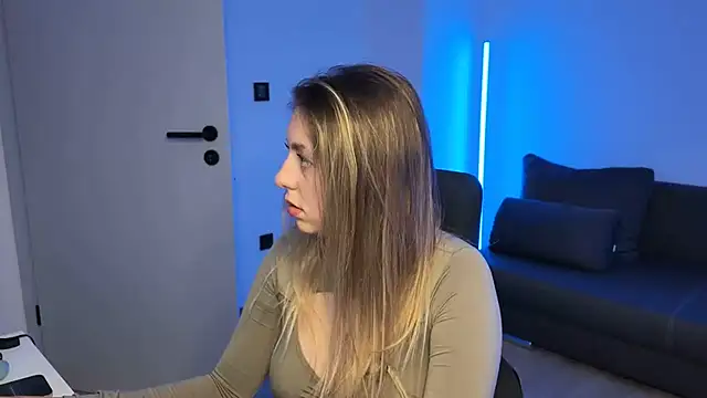 Mia_goddess_
