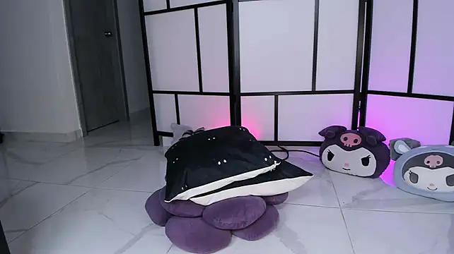 damnliciousss (F young) - 🖤make me hornyy🖤