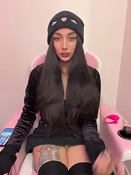 Felicia_smok3