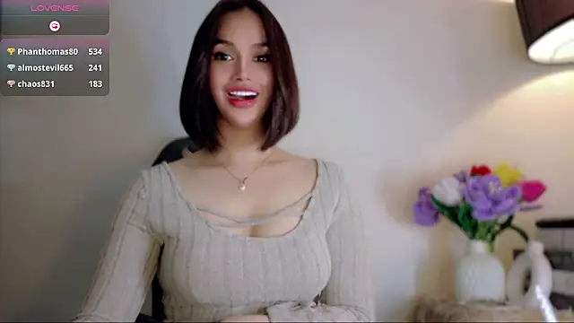 Anna_HollyDoll live sex cam