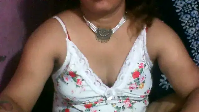 koyel90 live cam on StripChat