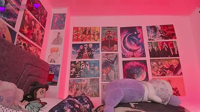MissCurvyTop