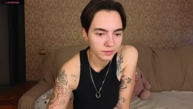 Lilihere_ live cam on StripChat