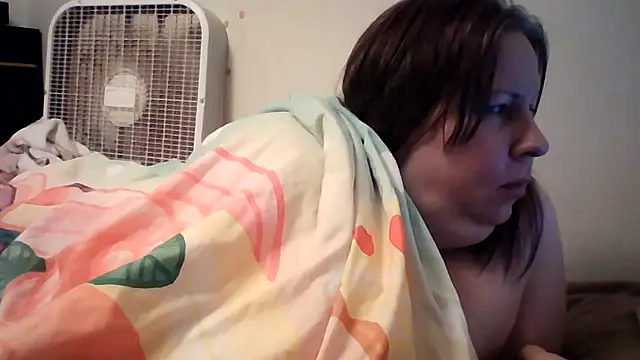 starlight1983 live cam on StripChat