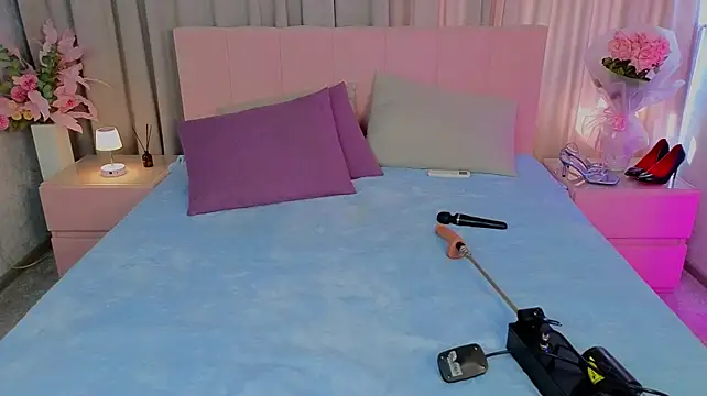 Ariana_Petite live sex cam