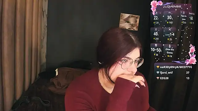 Siena_aa live cam on StripChat