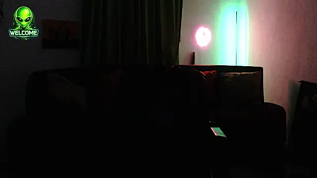 alpha_zom live cam on StripChat
