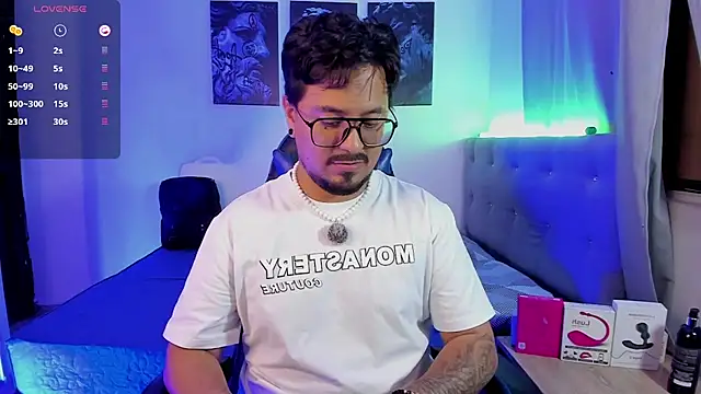 DaviidEvans_ live cam on StripChat