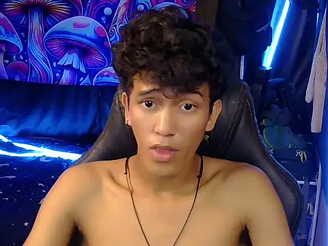 hugekenbigcock webcam