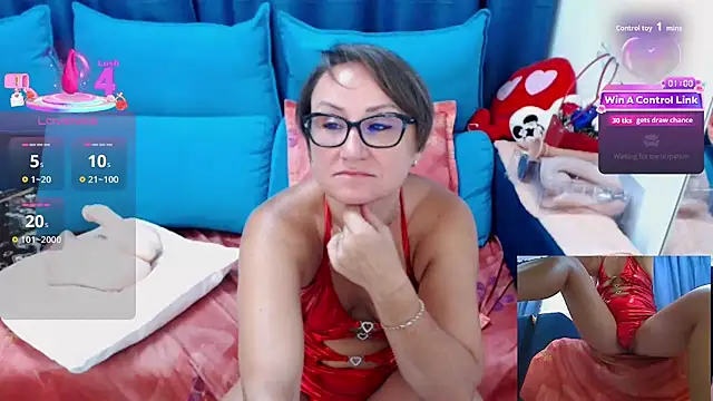 SexyNicolleX live cam on StripChat