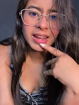 lucirganaxxx live webcam