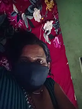 desi_beautiful (F milf) - Boobs Oil Massage