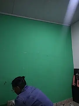 avaleri_cherry live cam on StripChat