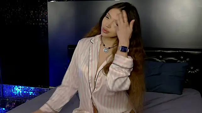 MelanieSutton live cam on StripChat